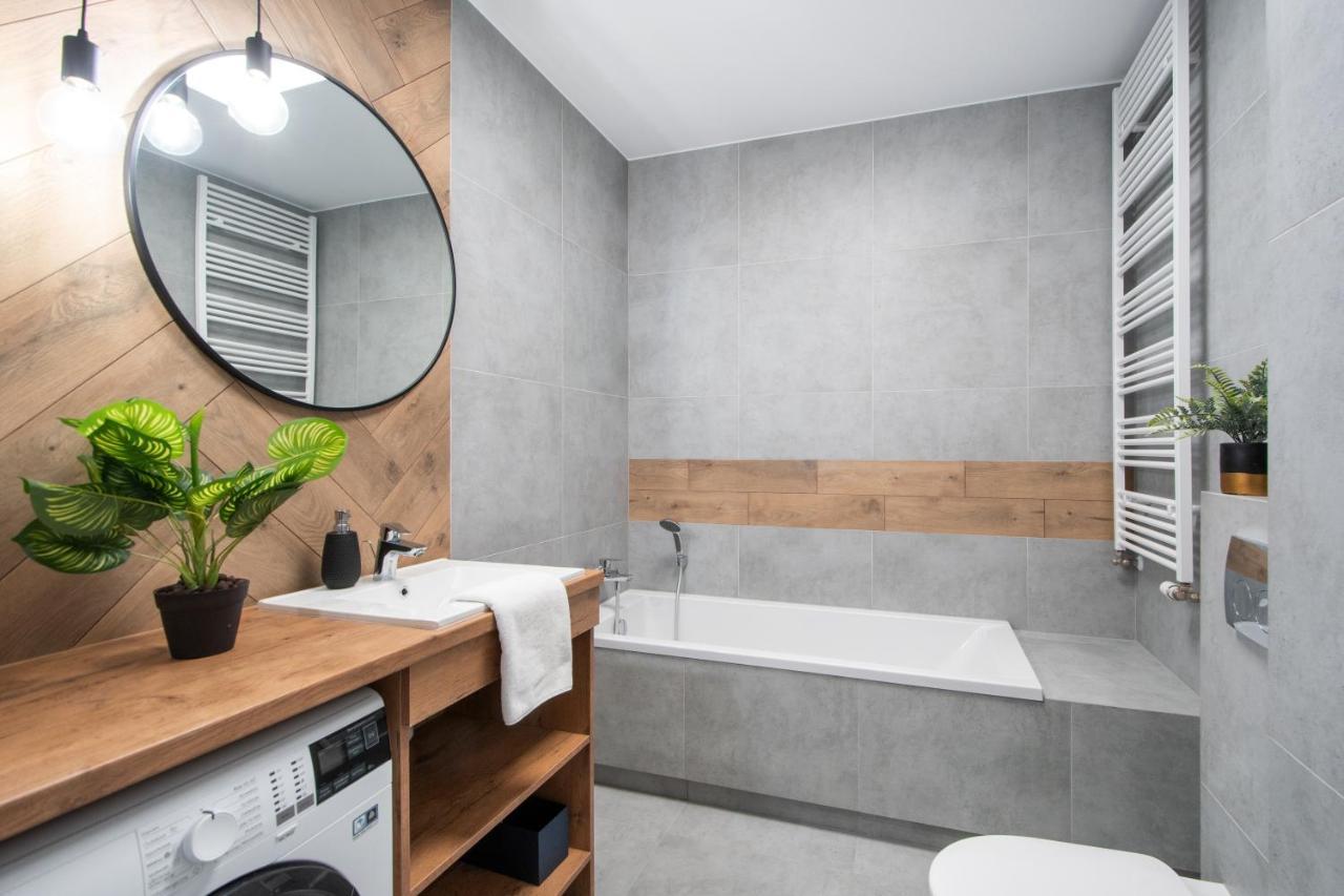 Warsaw Inside Airport & Business Premium Apartment Exterior photo