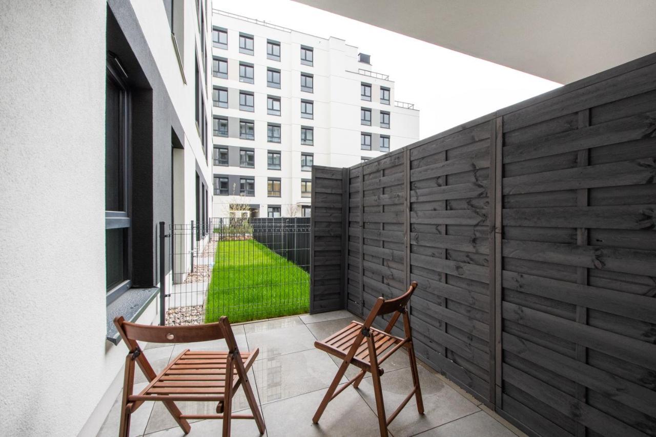 Warsaw Inside Airport & Business Premium Apartment Exterior photo